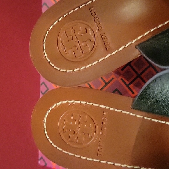 EUC Tory Burch wedge sandals - Picture 4 of 10